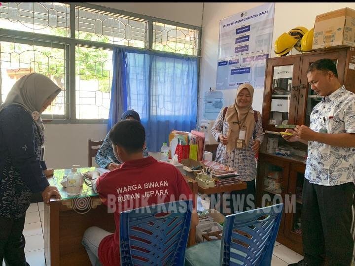Peduli Kesehatan Warga Binaan, Rutan Jepara Gandeng Puskesmas Jepara Gelar Pemeriksaan Kesehatan