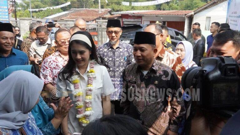 Wabup Andreas dan Wamen BKKBN Tinjau Kolaborasi Penanganan Stunting di Sukabumi