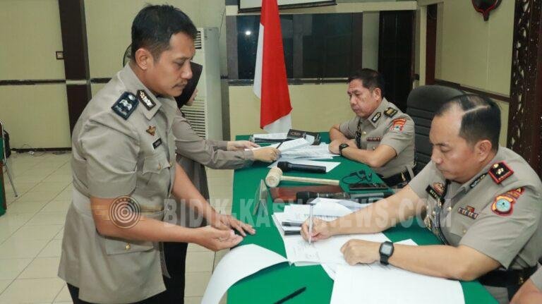 Polres Hulu Sungai Utara Jatuhkan Sanksi Disiplin kepada Anggota Terkait Pelanggaran Listrik di Rumah Dinas