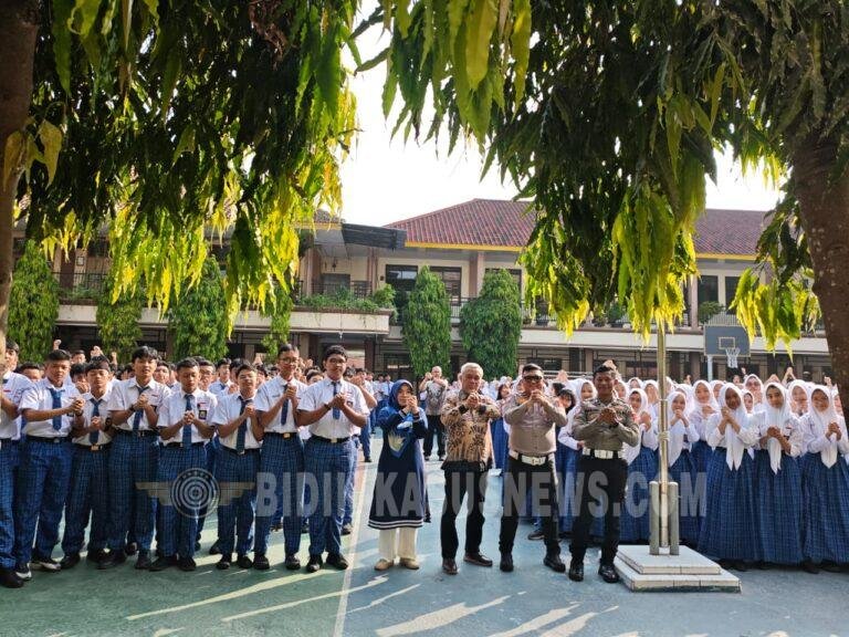 Tingkatkan Kesadaran Hukum Pelajar, Sat Lantas Polres Kuningan Sosialisasi Tertib Berlalu Lintas di SMAN 1 Kuningan