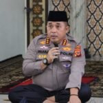 Pererat Silaturahmi dan Jaga Kamtibmas, Kapolresta Cirebon dan 27 Kapolsek Jajaran Gelar Shalat Subuh Keliling