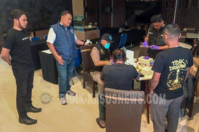 Razia Gabungan Satresnarkoba Dan BNN Kota Cirebon Tes Urine 95 Orang