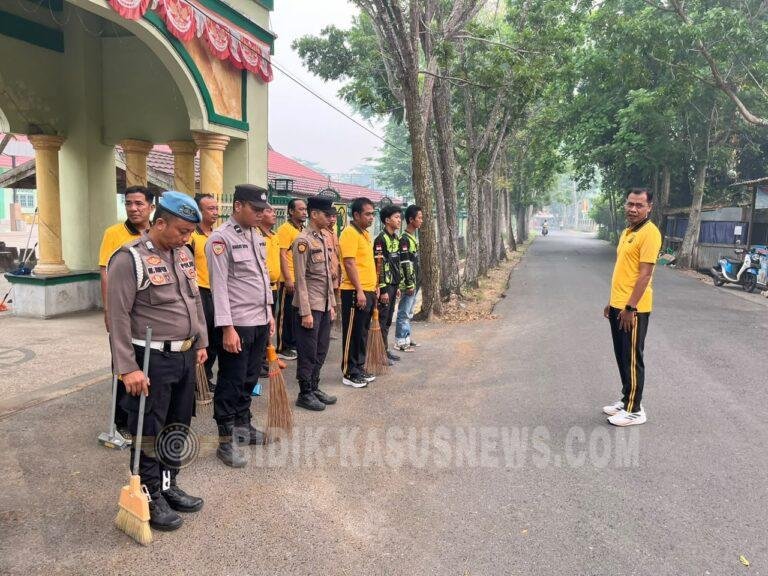 Perkuat Kedekatan dengan Warga, Polsek Amuntai Tengah Gelar Green Policing di Masjid Sabilal Mutaqim