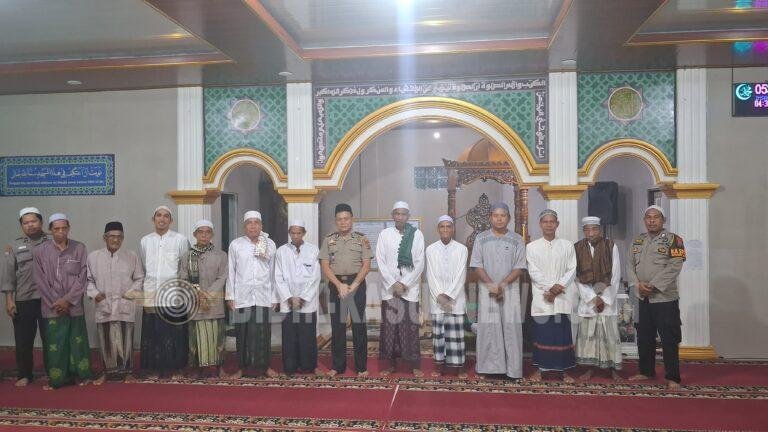 Subuh Keliling di Babirik, Kapolsek Didik Suryanto Ajak Warga Jaga Kamtibmas dan Cegah Kriminalitas
