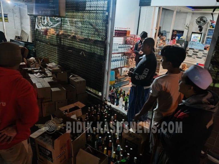 Polres Kuningan Sita Sejumlah Miras di Cirendang dalam Operasi KRYD