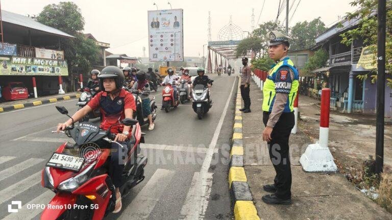 Satlantas Polres HSU Gelar Pengaturan Pagi di Amuntai, Imbau Pengendara Utamakan Keselamatan