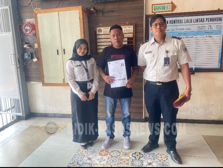 Satu Warga Binaan Rutan Jepara Jalani Program Pembebasan Bersyarat, Dikawal ke Bapas