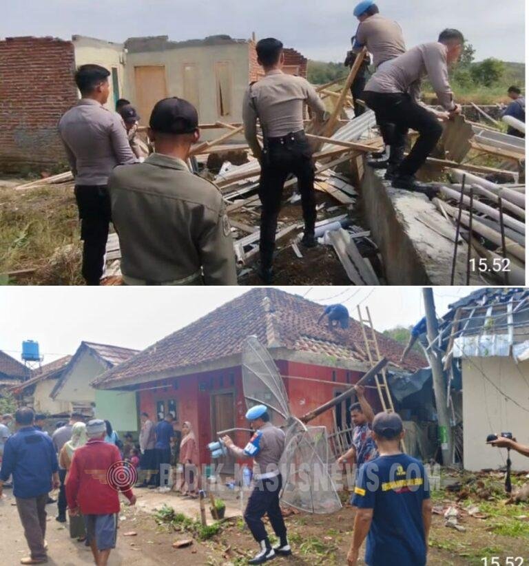 Kapolres Kuningan Turun Langsung Bantu Korban Puting Beliung di Mekarsari
